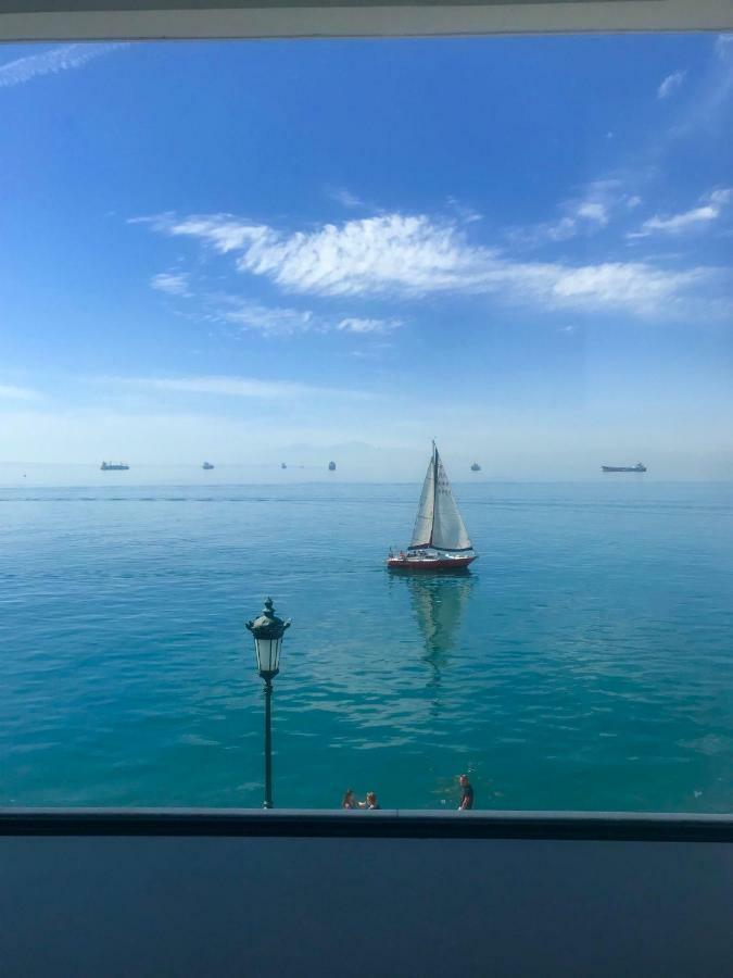 Infinity Sea View Apartment Thessaloníki Ngoại thất bức ảnh